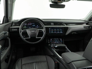 Внедорожник Audi e-tron 2020 года, 4357077 рублей, Москва