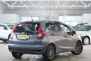 Хетчбэк Honda Fit 2019 года, 1249000 рублей, Омск