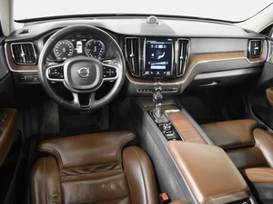 Внедорожник Volvo XC60 2018 года, 3553900 рублей, Казань