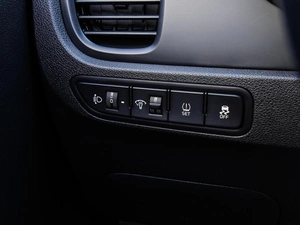 Хетчбэк Kia Rio X-Line 2019 года, 1739000 рублей, Краснодар