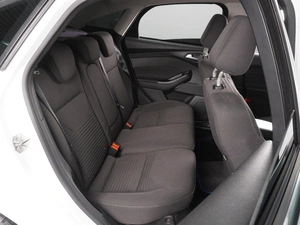 Седан Ford Focus 2017 года, 1479000 рублей, Красный Пахарь