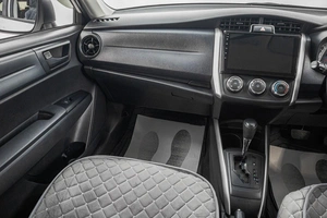Универсал Toyota Corolla Fielder 2018 года, 1349000 рублей, Барнаул