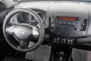 Внедорожник Mitsubishi Outlander 2010 года, 1259000 рублей, Кемерово
