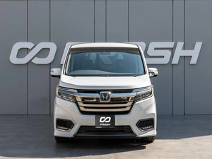 Минивэн Honda Stepwgn Spada 2018 года, 2445000 рублей, Краснодар