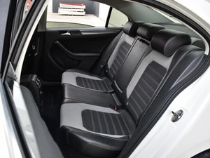 Седан Volkswagen Jetta 2011 года, 885000 рублей, Краснодар