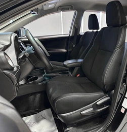 Внедорожник Toyota RAV4 2016 года, 2457000 рублей, Красноярск