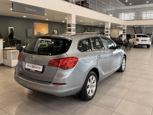 Универсал Opel Astra 2013 года, 820000 рублей, Орёл
