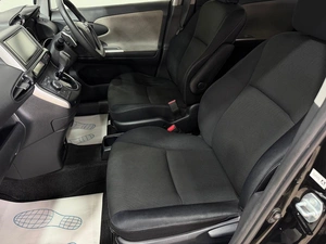 Минивэн Toyota Wish 2010 года, 1199000 рублей, Красноярск