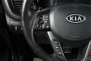 Седан Kia Optima 2011 года, 1019000 рублей, Тюмень