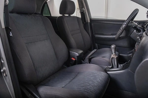 Седан Toyota Corolla 2004 года, 499000 рублей, Томск