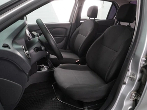 Седан Renault Logan 2015 года, 799000 рублей, Воронеж