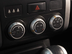 Внедорожник Nissan X-Trail 2008 года, 980000 рублей, Омск