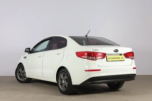 Седан Kia Rio 2016 года, 869000 рублей, Новосибирск