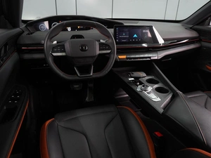 Лифтбек Changan UNI-V 2023 года, 1999000 рублей, Воронеж