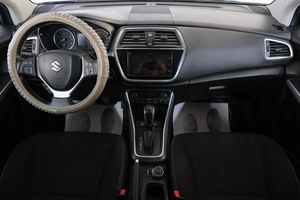 Внедорожник Suzuki SX4 2019 года, 3099000 рублей, Омск