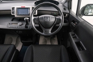 Минивэн Honda Freed 2012 года, 1149000 рублей, Красноярск