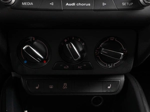 Хетчбэк Audi A1 2013 года, 999000 рублей, Тюмень