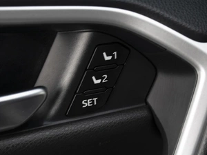 Внедорожник Toyota RAV4 2021 года, 3520000 рублей, Омск