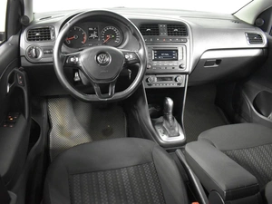 Седан Volkswagen Polo 2017 года, 770200 рублей, Казань