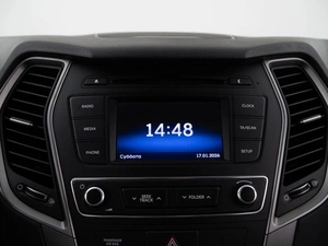 Внедорожник Hyundai Santa Fe 2017 года, 2374444 рублей, Москва