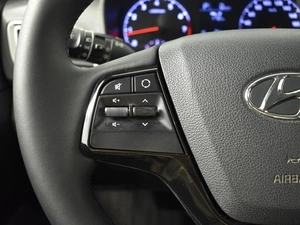 Седан Hyundai Solaris 2019 года, 999900 рублей, Казань