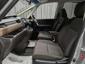 Минивэн Honda Freed 2019 года, 1480000 рублей, Красноярск