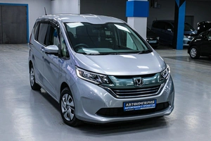Минивэн Honda Freed 2017 года, 1428000 рублей, Солонцы