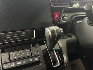 Минивэн Honda Stepwgn 2018 года, 2100000 рублей, Ачинск