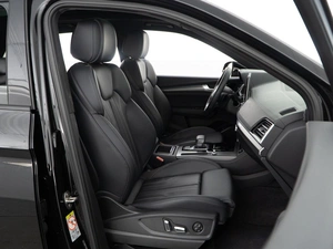 Внедорожник Audi Q5 2024 года, 5398999 рублей, Москва