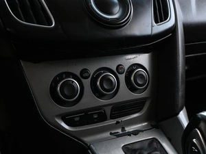 Хетчбэк Ford Focus 2011 года, 549000 рублей, Волгоград