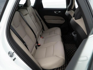 Внедорожник Volvo XC60 2025 года, 6198999 рублей, Москва