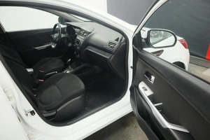 Хэтчбек Kia Rio 2014 года, 1250000 рублей, Курск