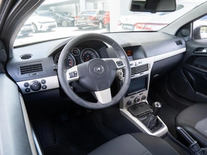 Хетчбэк Opel Astra GTC 2007 года, 425000 рублей, Волгоград