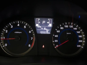 Хетчбэк Hyundai Solaris 2015 года, 990099 рублей, Омск