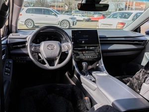 Седан Toyota Avalon 2023 года, 4570000 рублей, Краснодар