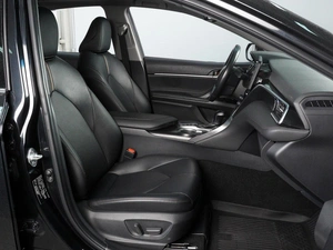 Седан Toyota Camry 2022 года, 3099000 рублей, Красный Пахарь