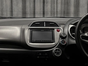 Хетчбэк Honda Fit 2013 года, 740000 рублей, Красноярск