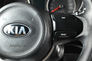Седан Kia Rio 2017 года, 1059000 рублей, Тюмень