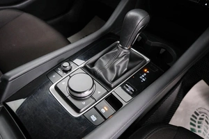 Седан Mazda 3 2019 года, 1559000 рублей, Красноярск