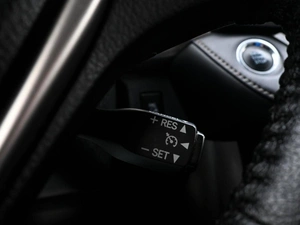 Внедорожник Toyota RAV4 2014 года, 1990000 рублей, Волгоград