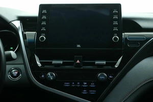 Седан Toyota Camry 2021 года, 3650000 рублей, Красноярск