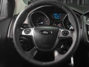 Хетчбэк Ford Focus 2013 года, 729000 рублей, Тюмень