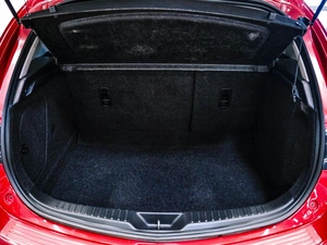Хетчбэк Mazda 3 2011 года, 845000 рублей, Красноярск