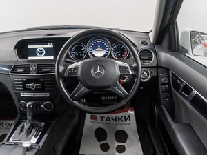 Седан Mercedes-benz C-класс 2011 года, 1400000 рублей, Красноярск