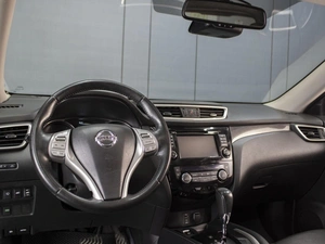 Внедорожник Nissan X-Trail 2016 года, 1960000 рублей, Омск