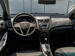 Седан Hyundai Solaris 2016 года, 985000 рублей, Краснодар