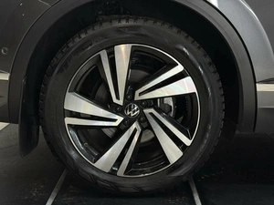 Внедорожник Volkswagen Touareg 2021 года, 6344000 рублей, Красноярск