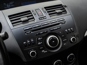 Седан Mazda 3 2012 года, 1325000 рублей, Краснодар