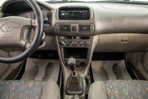 Хетчбэк Toyota Corolla 1997 года, 259000 рублей, Барнаул
