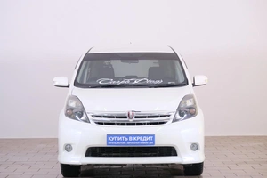 Минивэн Toyota Isis 2010 года, 1229000 рублей, Омск